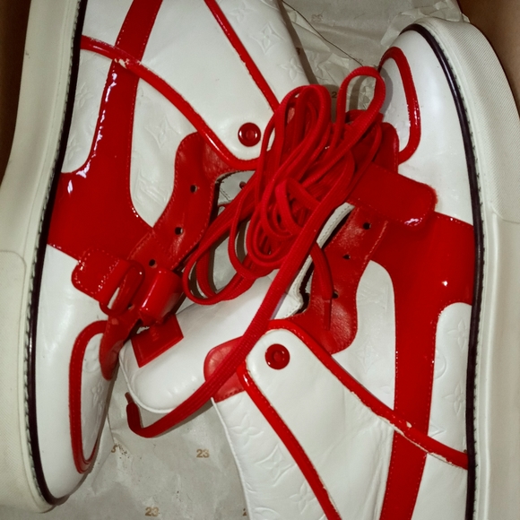 louis Vuitton Mens Mid top sneakers - Picture 11 of 11